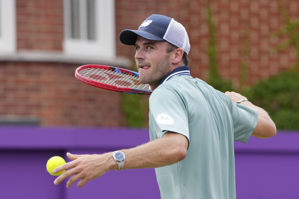 更是令人瞩 更是令人瞩