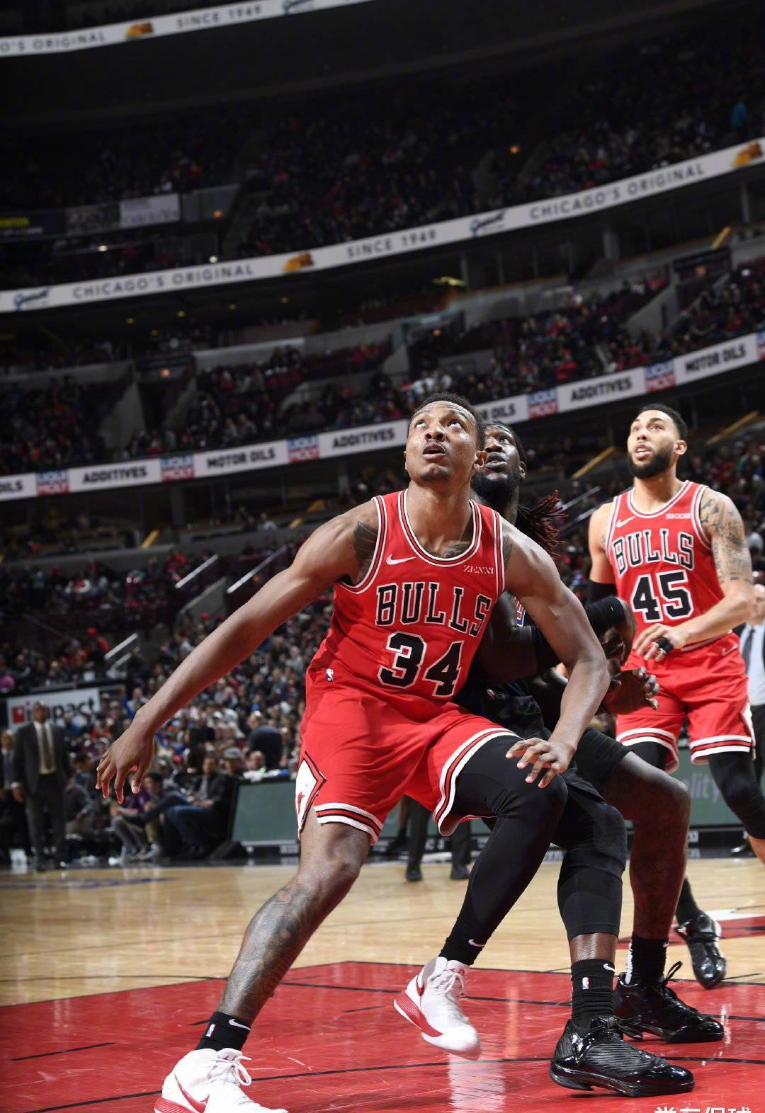 与此同时 与此同时