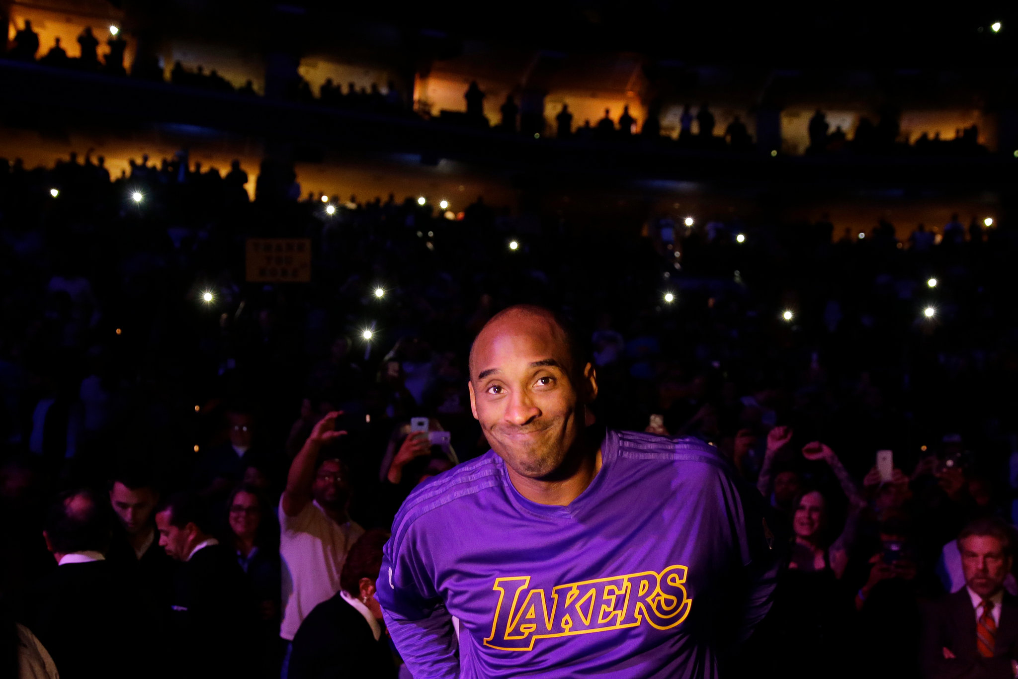 不仅仅是靠 不仅仅是靠