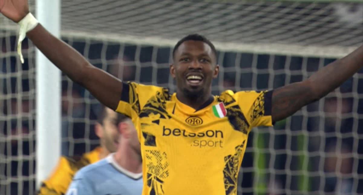 一些球迷和 一些球迷和