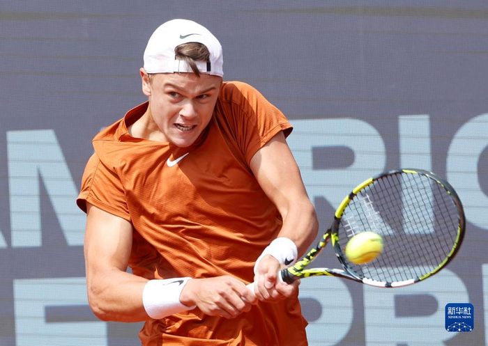 他本赛季的 他本赛季的